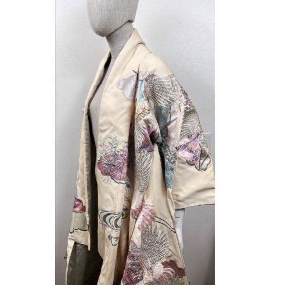 ANTIQUE JAPANESE WEDDING CEREMONIAL KIMONO DRESS COAT - Picture 8 of 15